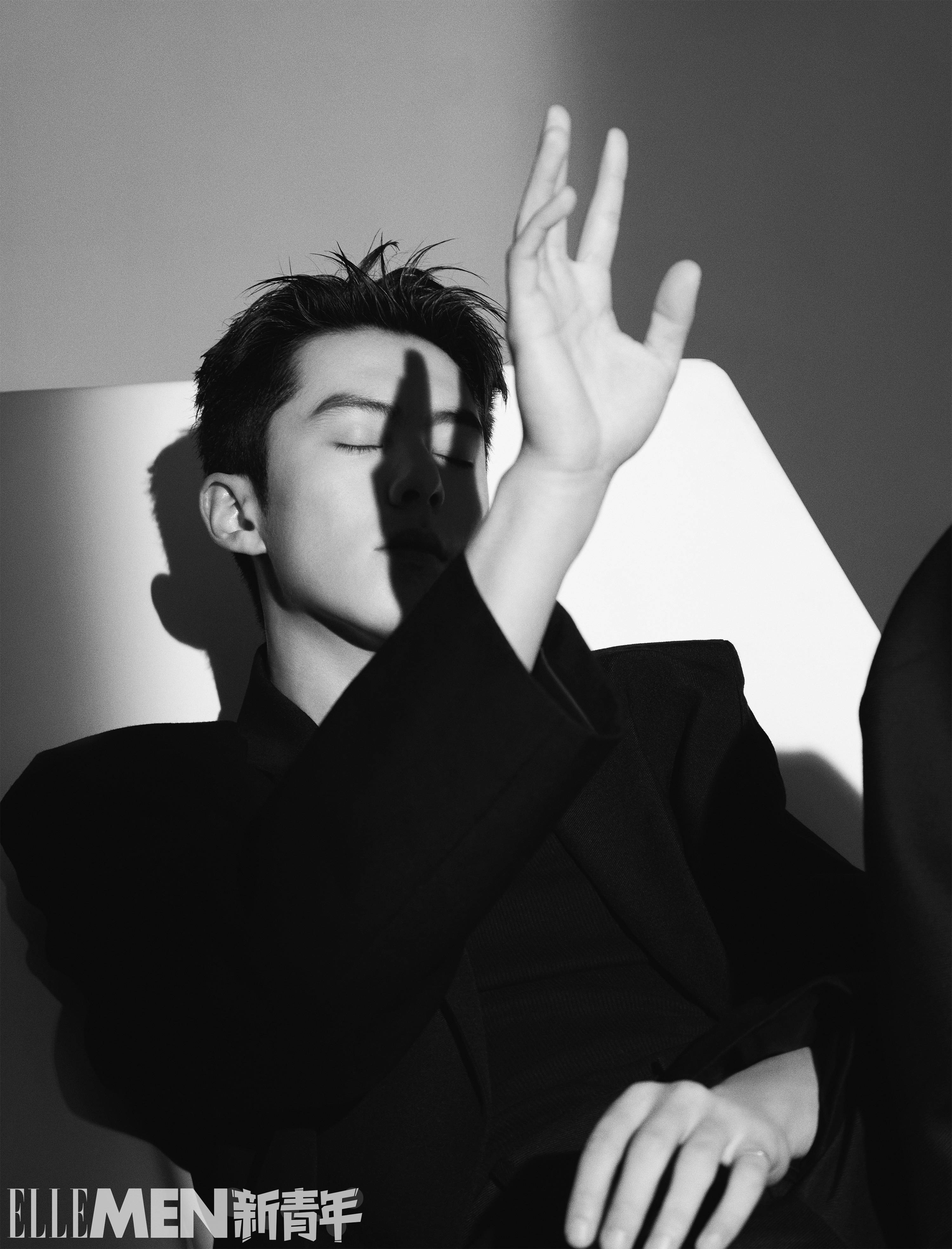 Pre - นิตยสาร ELLEMEN DylanWang หวังเห้อตี้ 2022