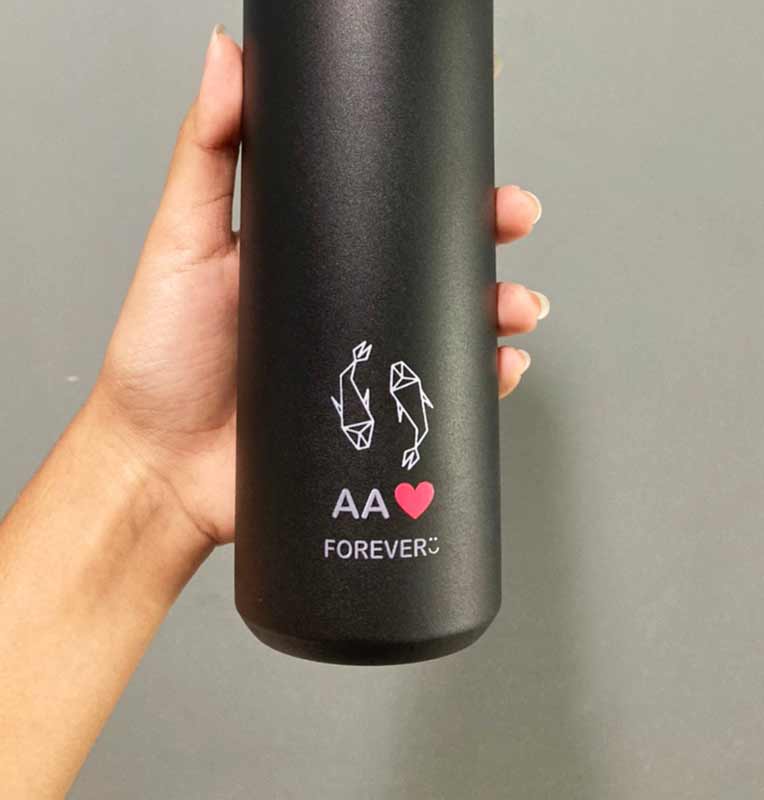 กระบอกน้ำเก็บความเย็น คู่รัก พร้อมพิมพ์ ใส่ชื่อ ขนาด 500 mL.