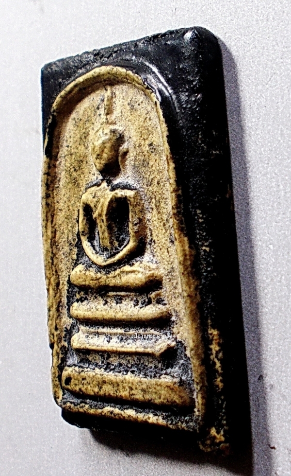 สมเด็จ เนื้อผงจุ่มรัก ยุคแรก หลังยันต์ตรี ลป.ทอง วัดราชโยธา