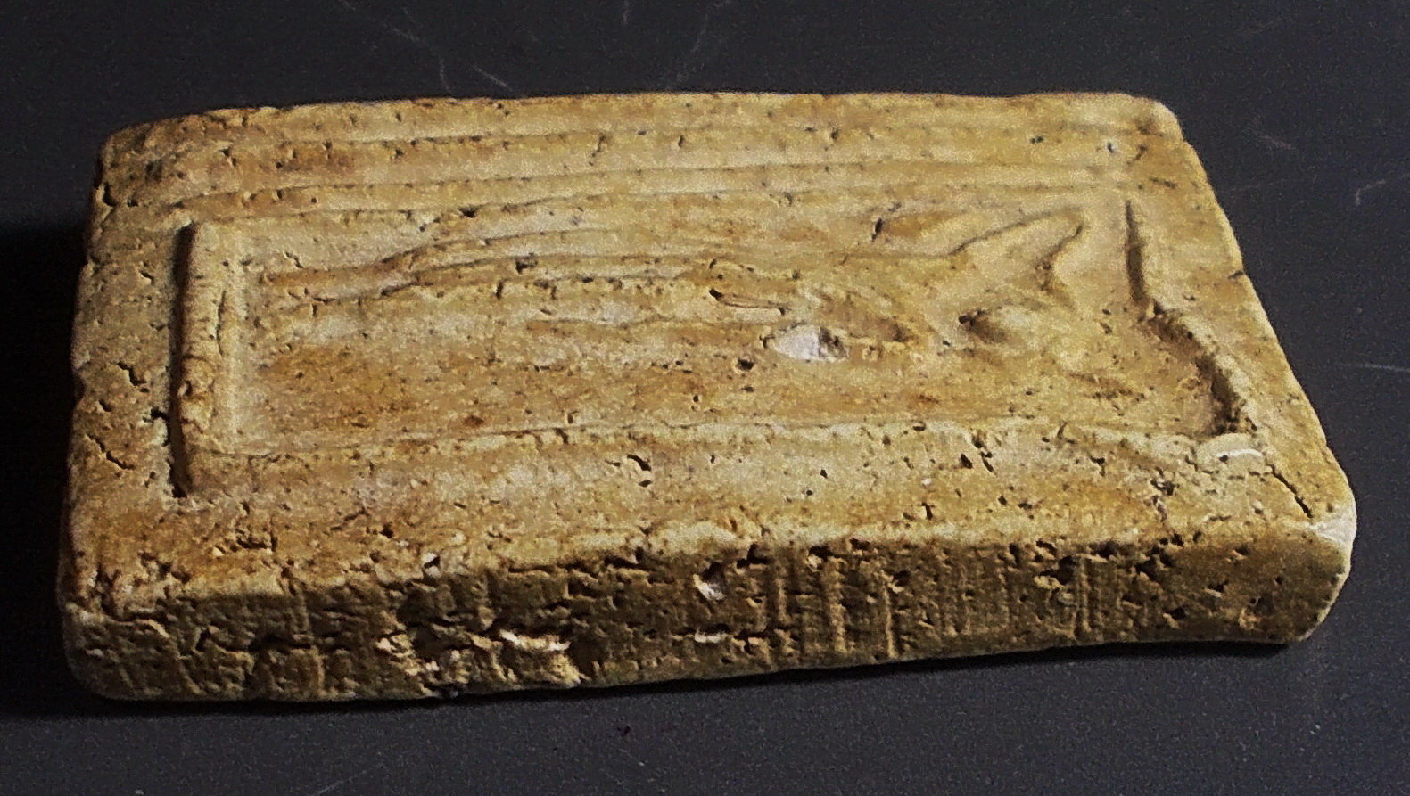 พระเนื้อผงปางไสยาสน์ หลวงปู่ภู วัดอินทร์