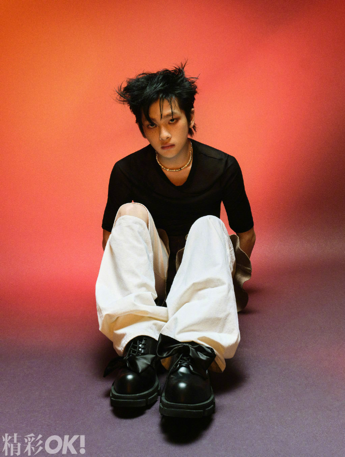 Pre - นิตยสาร OK! China โจวเจิ้นหนาน ZhouZhennan 2024+โปสเตอร์+ โพลารอยด์