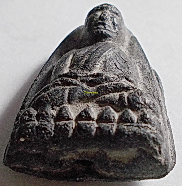 ลป.ทวด พิมพ์ใหญ่ต้อ เนื้อเทาดำ ยุคแรก วัดประสาท ปี 05-06