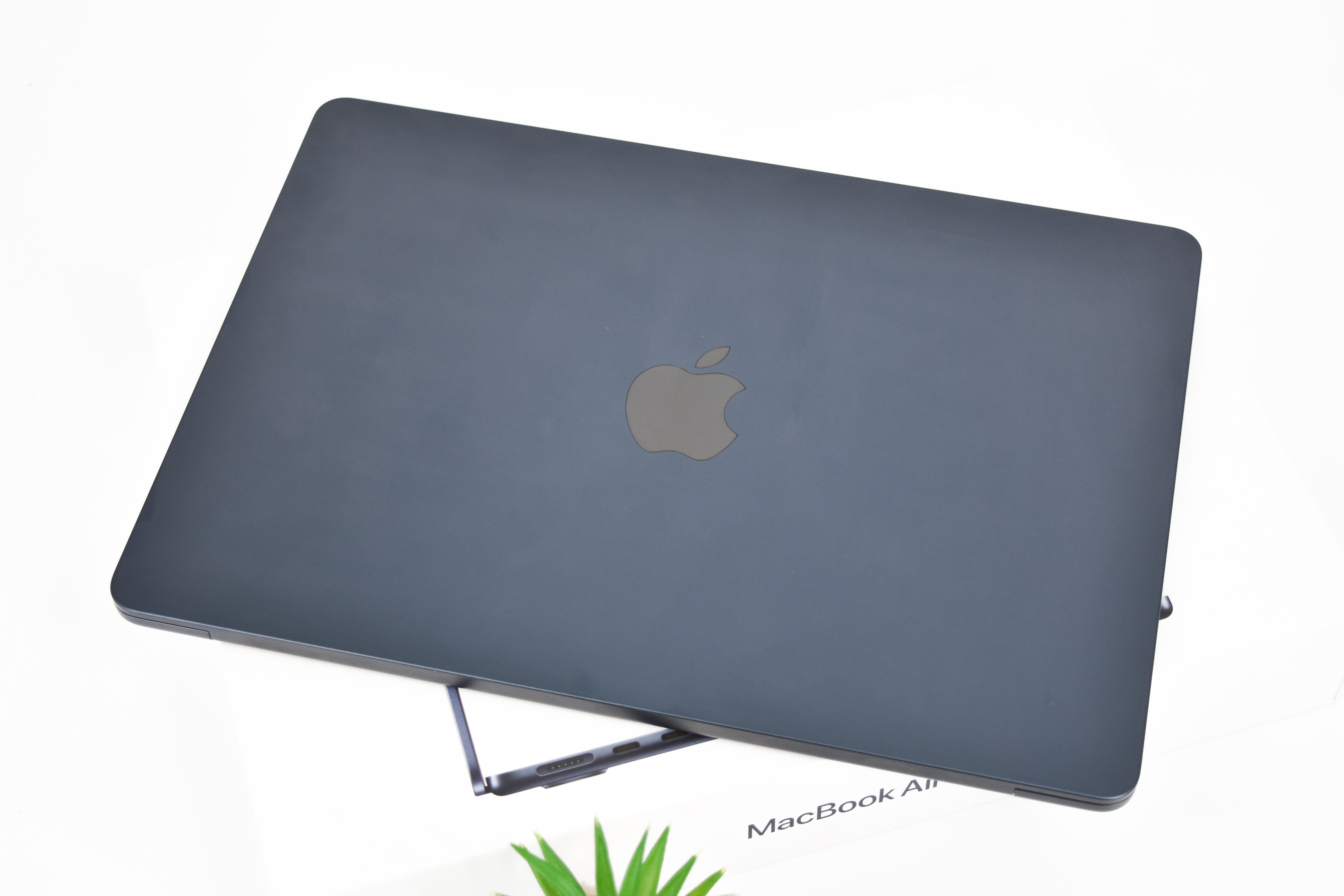 MacBook Air (M2, ปี 2022) Ram 8GB+SSD 256GB