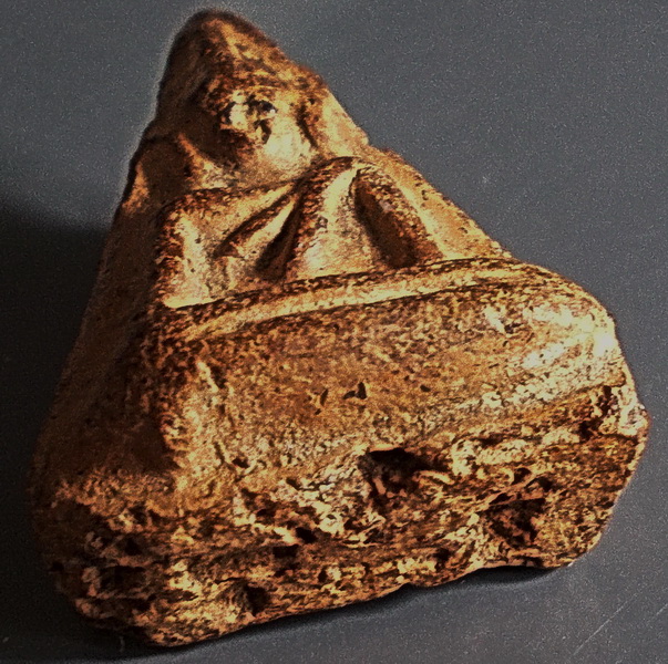 พระนางพญา พิมพ์มีหู กรุวัดโพธิ์ (โรงทอ) พิษณุโลก