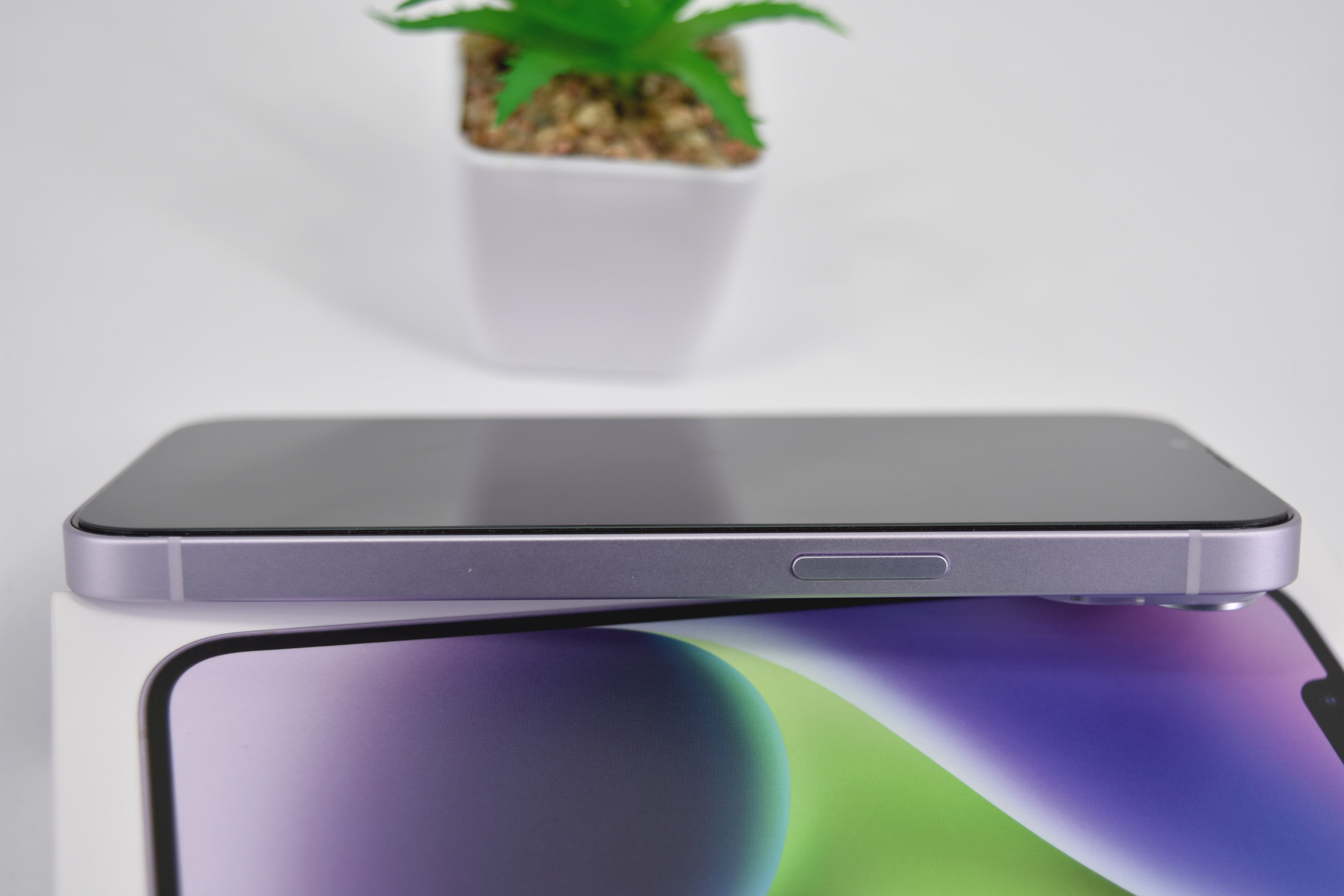 iPhone 14 128GB Purple