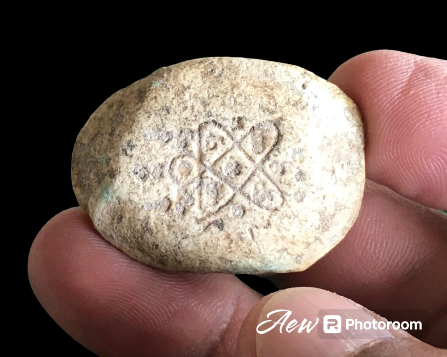 พระผงขุนแผนหลวงปู่ทิม วัดละหารไร่ ระยอง ปี2505 พิมพ์ใบเสมาหลังยันต์5