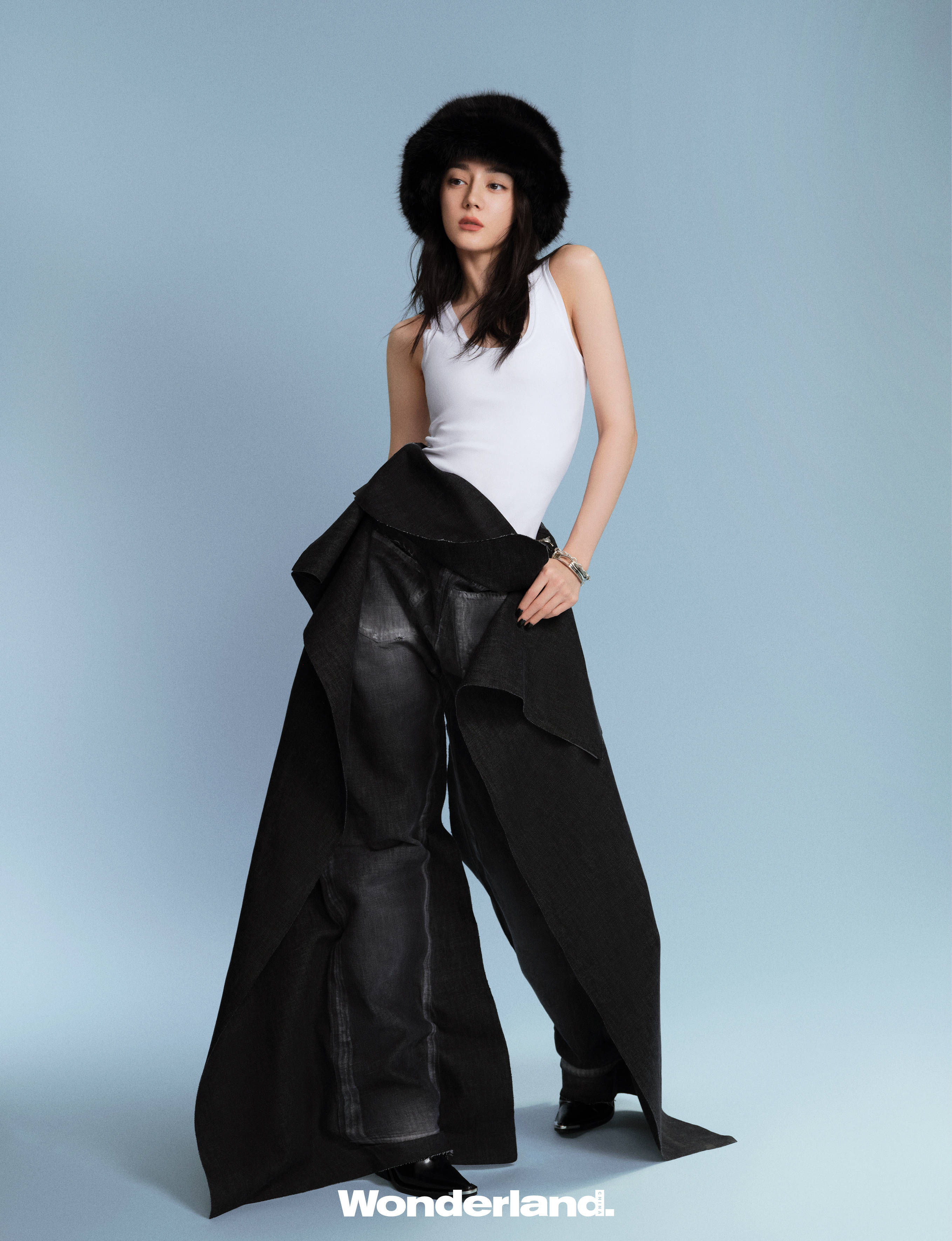 Pre - นิตยสาร Wonderland ตี๋ลี่เร่อปา Dilireba 2023