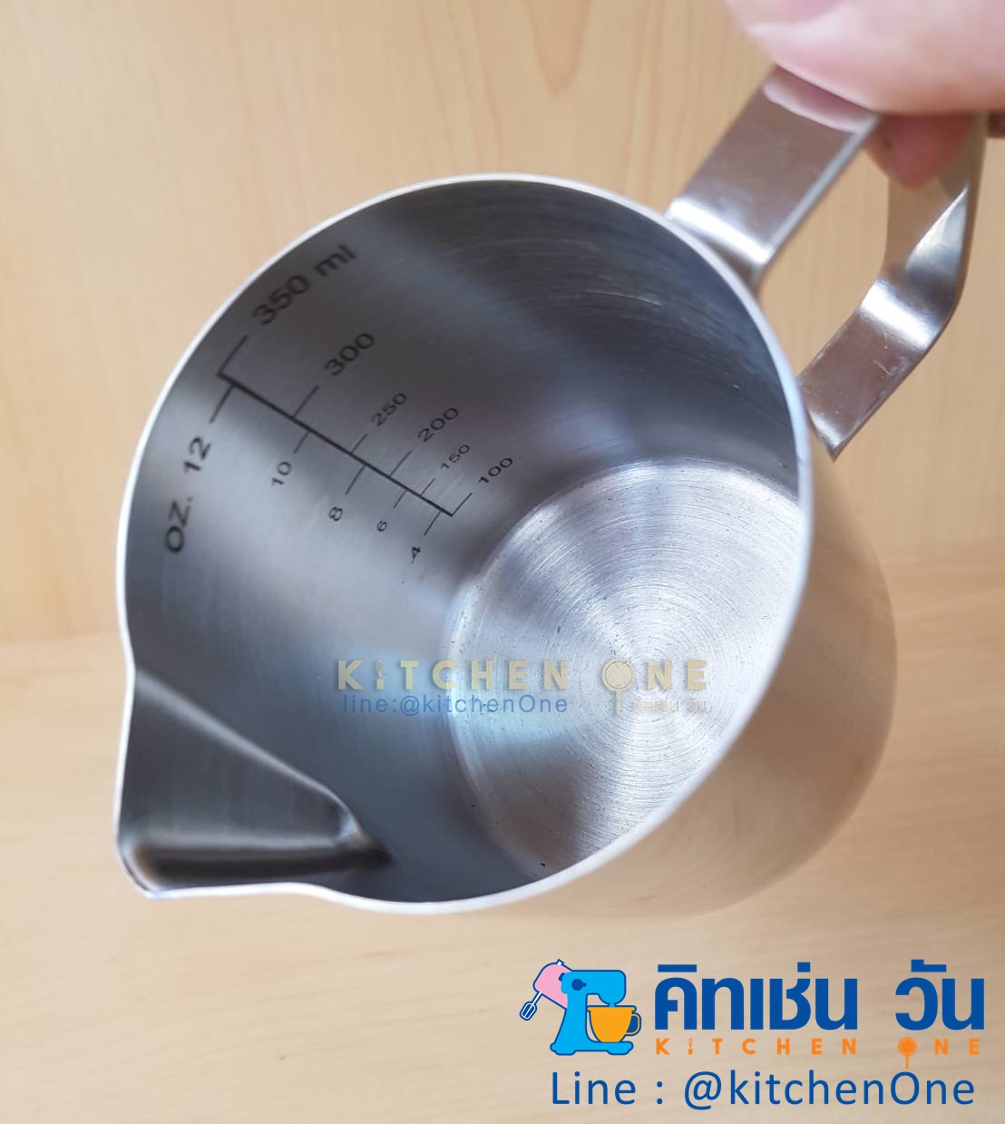 เหยือกตีฟองนม สแตนเลส ขนาด 350ml มีสเกลด้านใน Stainless Pitcher 350cc BOSS ZB-305K (แก้วตีฟองนม พิชเชอร์)