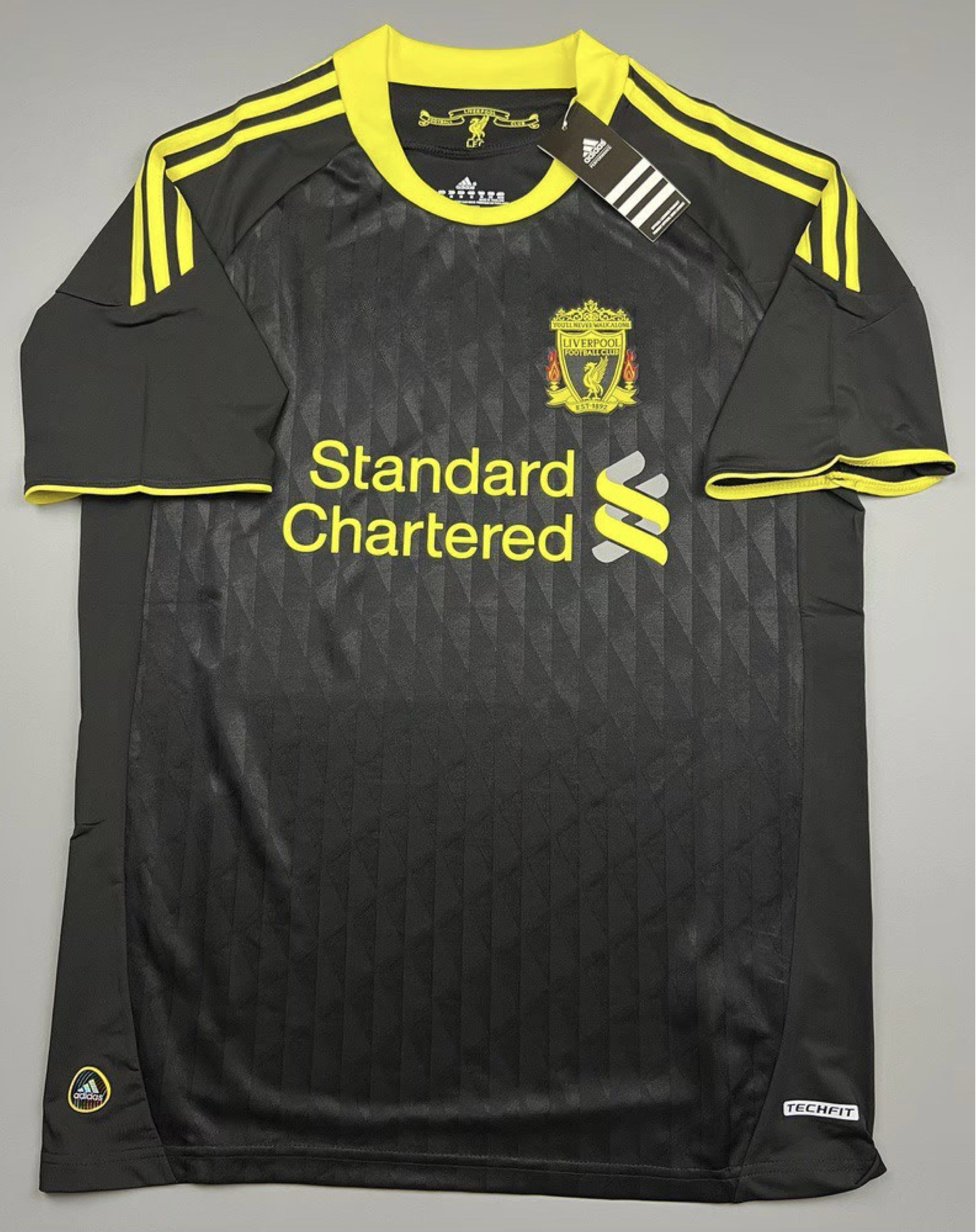 Retro เสื้อฟุตบอลย้อนยุค ลิเว่อ เยือน ปี 2010