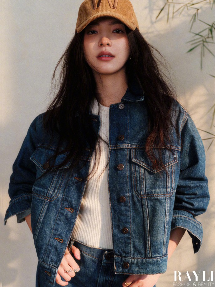 Pre - นิตยสาร 瑞丽服饰美容 Ruili/ Rayli จางรั่วหนาน ZhangRuoNan 2024