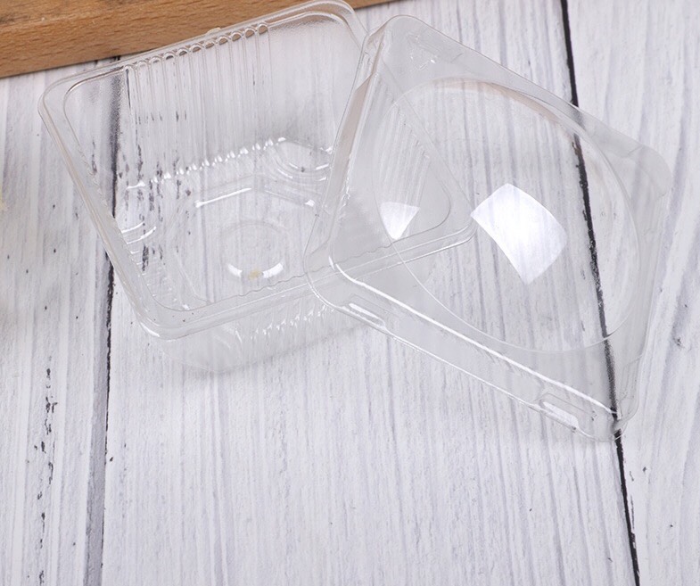 กล่องใส่ขนมเปี๊ยะลาวา ก้น5x5ซม x สูง4.2 ซม (50ชุด/แพ็ค) กล่องใส่ขนมไหว้พระจันทร์ กล่องใสสี่เหลี่ยม+ฝาโดม กล่องพลาสติกใส B65