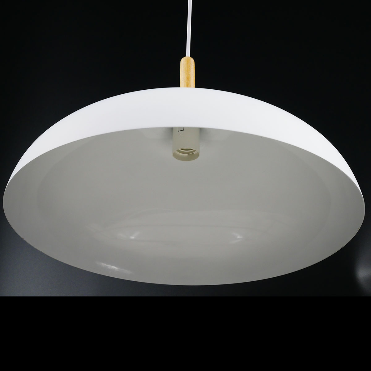 โคมไฟห้อยเพดานนอร์ดิกหัวไม้ 45cm