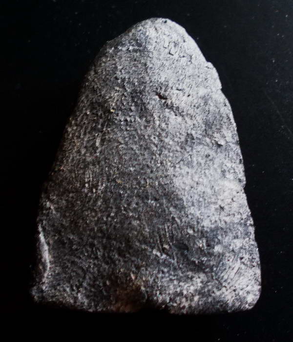 ลป.ทวด พิมพ์ต้อ เนื้อเทาดำ วัดประสาท ปี 06