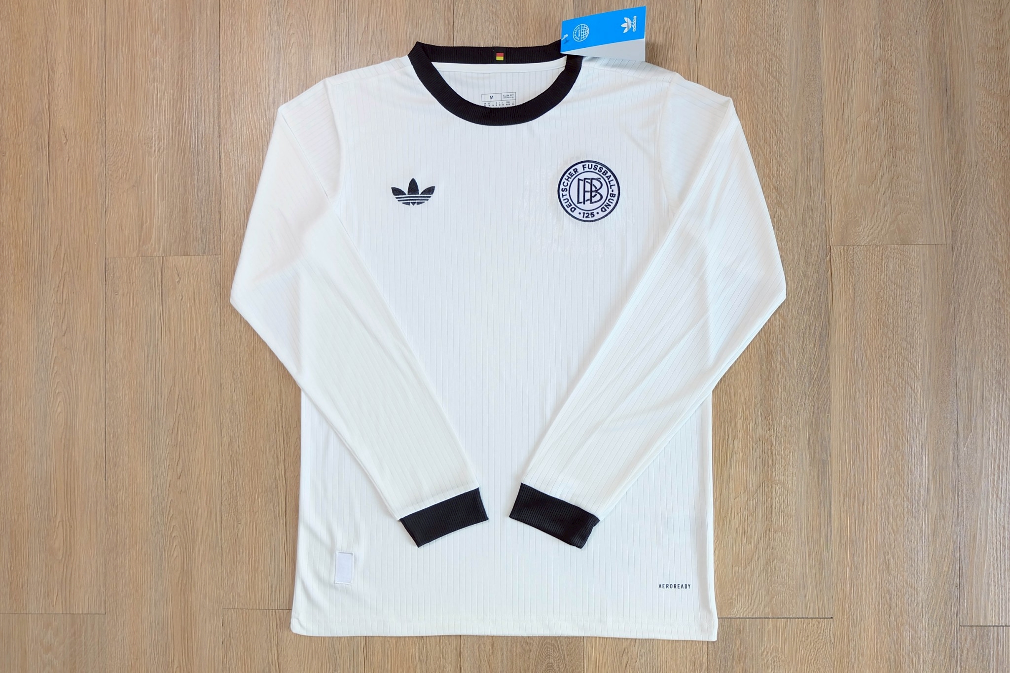 เสื้อทีมชาติเยอรมัน สีขาว แขนยาว รุ่นพิเศษ 2025