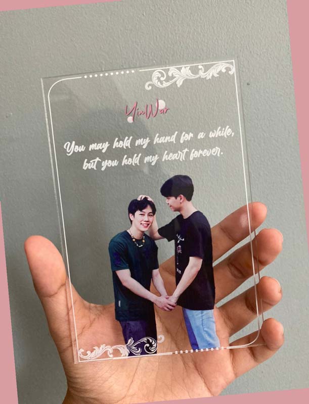 พิมพ์การ์ดอะคลีลิก การ์ดเชิญเข้างาน การ์ดกลุ่ม ใส่รูปถ่าย