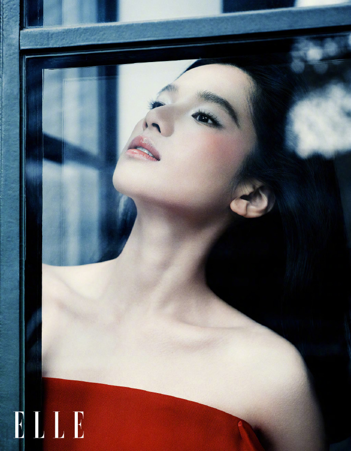 Pre - นิตยสาร ELLE จางจิ้งอี๋ ZhangJingyi 2025