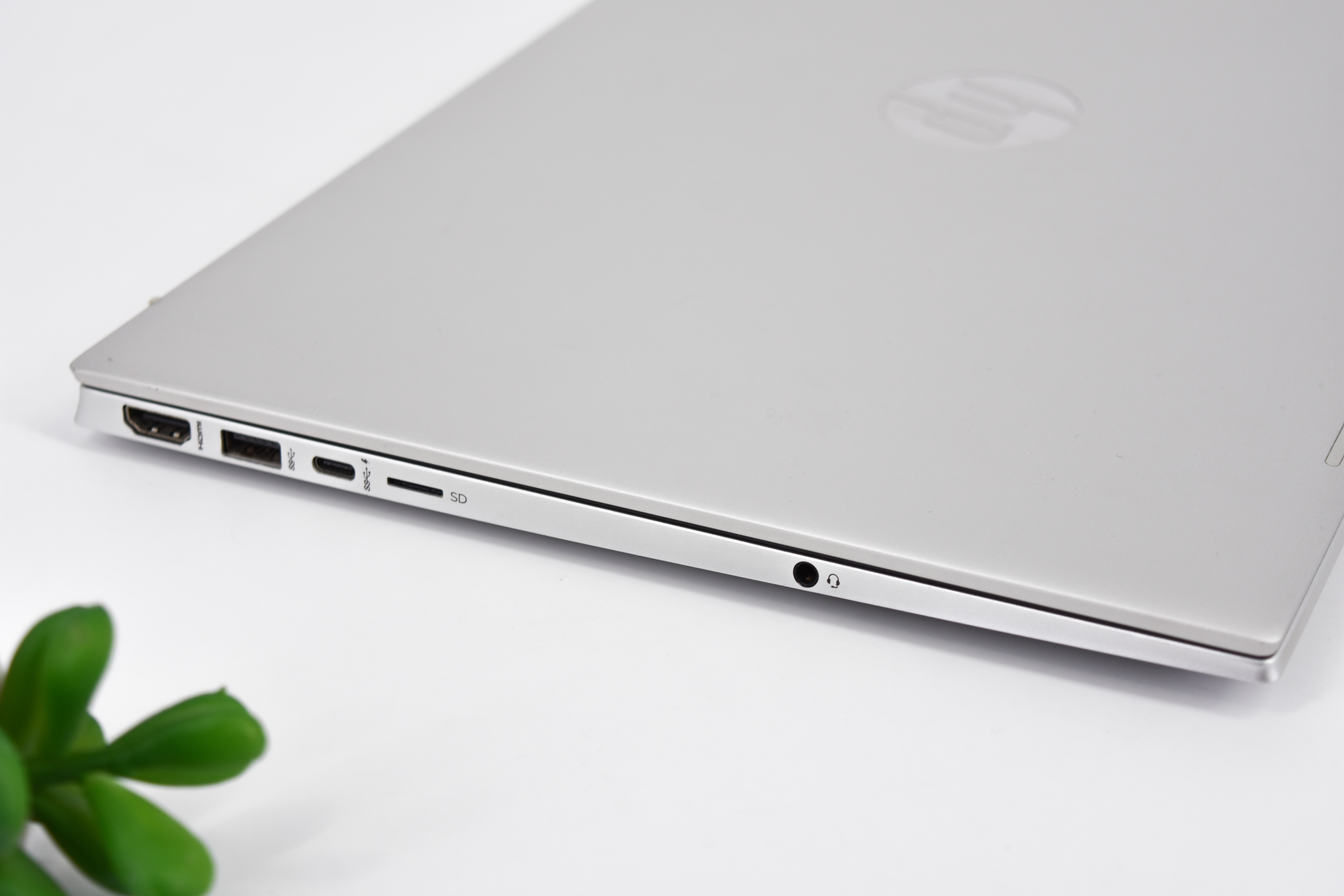 HP PAVILION 15-EH1120AU (NATURAL SILVER)
