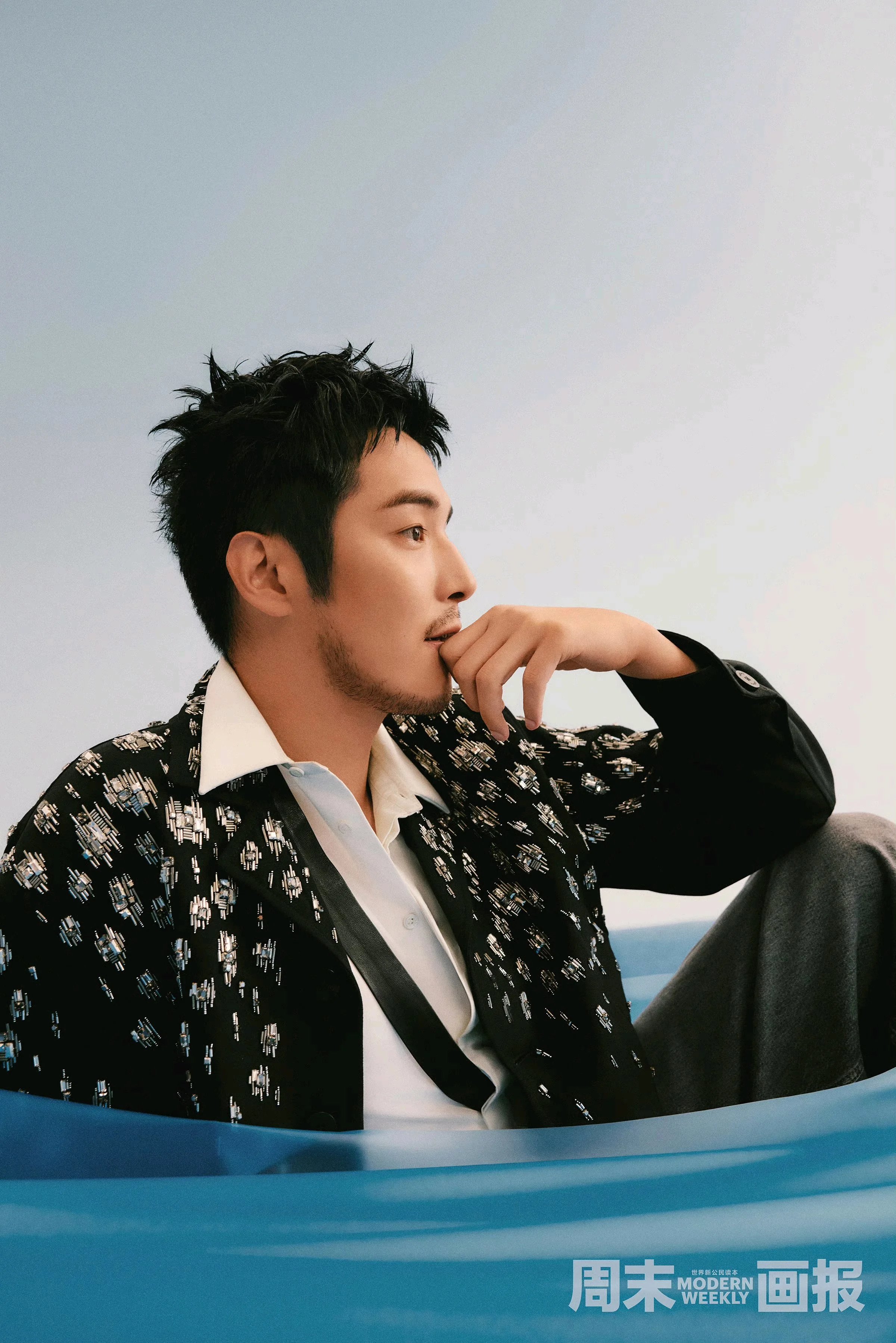 Pre - นิตยสาร Modern Weekly 金世佳 จินชื่อเจีย JinShiJia 2024