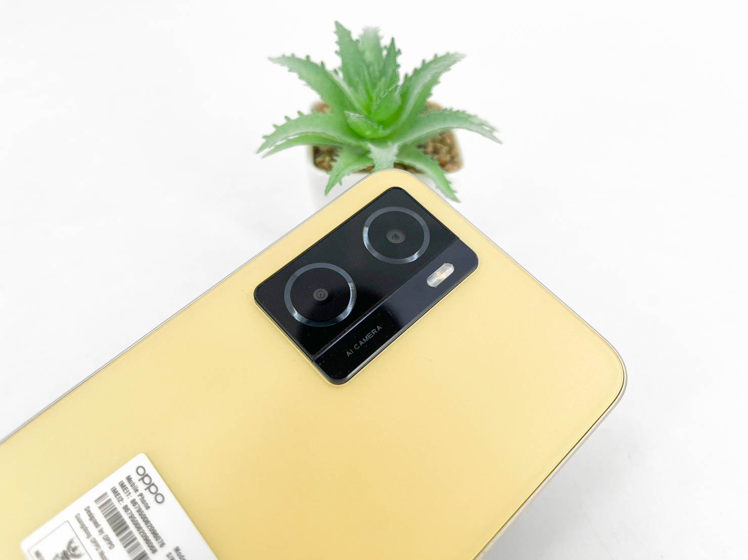 OPPO A57 4/64GB สี Glowing