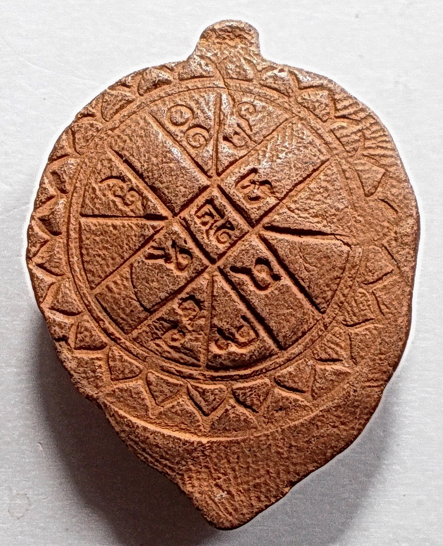 พระโพธิจักร เนื้อดิน หลังยันต์ ส2 ลพ.ลี วัดอโศการาม ปี 2500 #lnw387