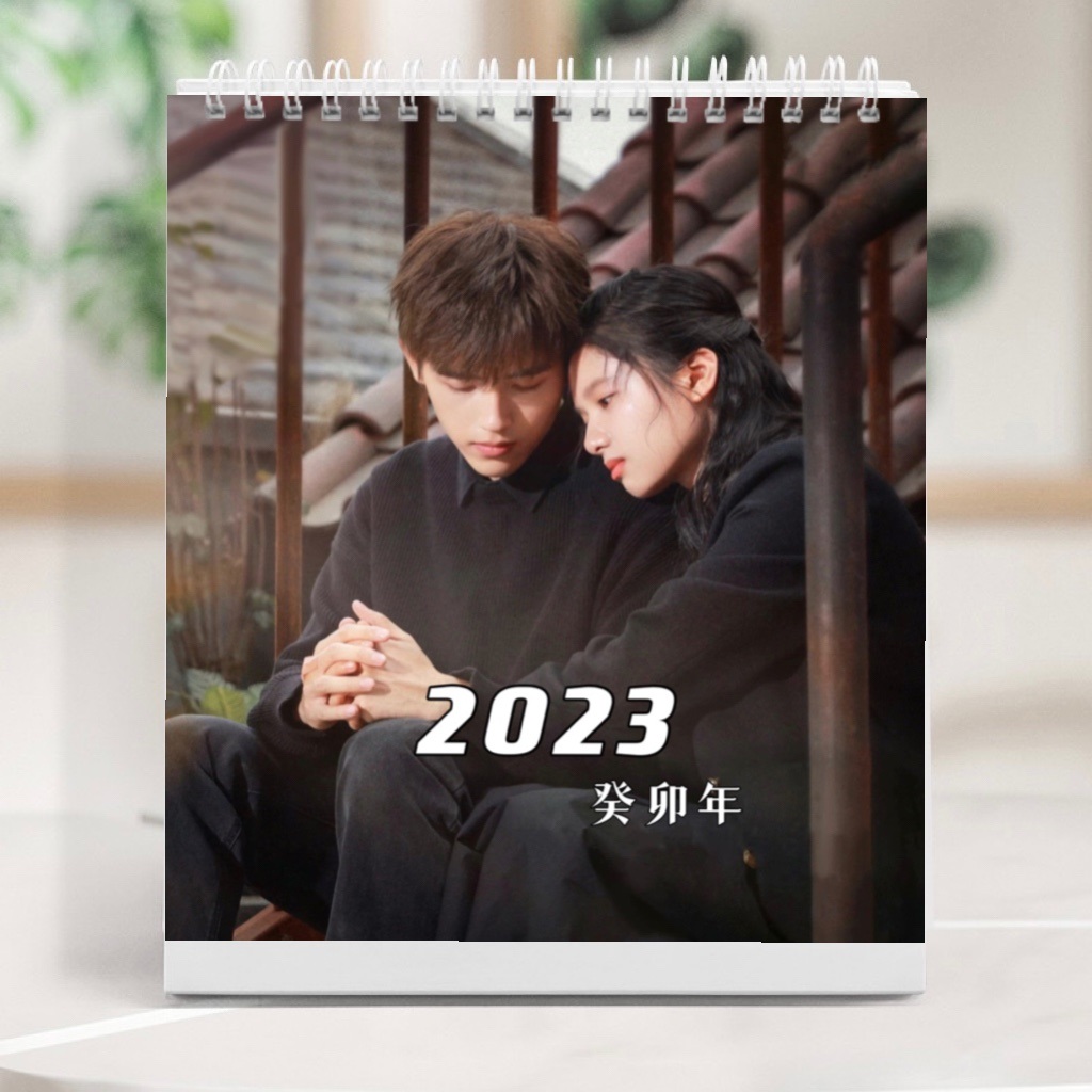 Pre - ปฏิทินตั้งโต๊ะลาย ไฟแช็กกับชุดเจ้าหญิง LighterAndPrincess 2023