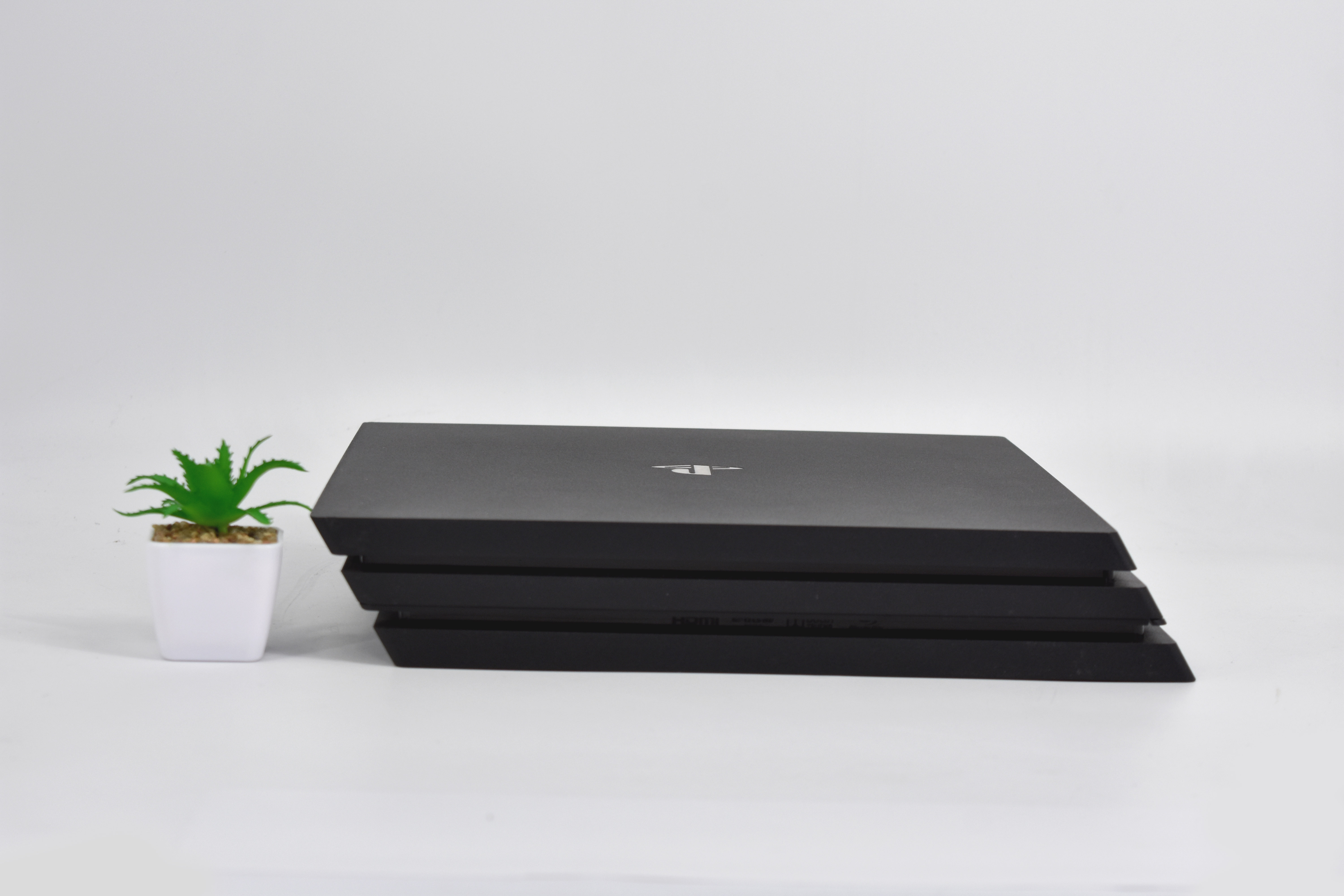 PS4 PRO 1 TB 4K HDR