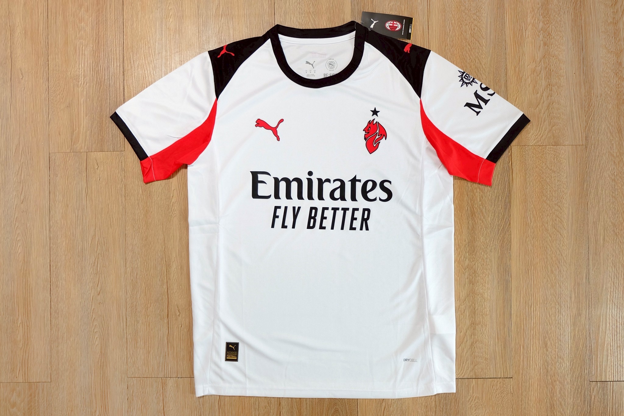 มาใหม่เสื้อฟุตบอล เอซี มิลาน สีขาว Fans Edition เกรดแฟนบอล 2026