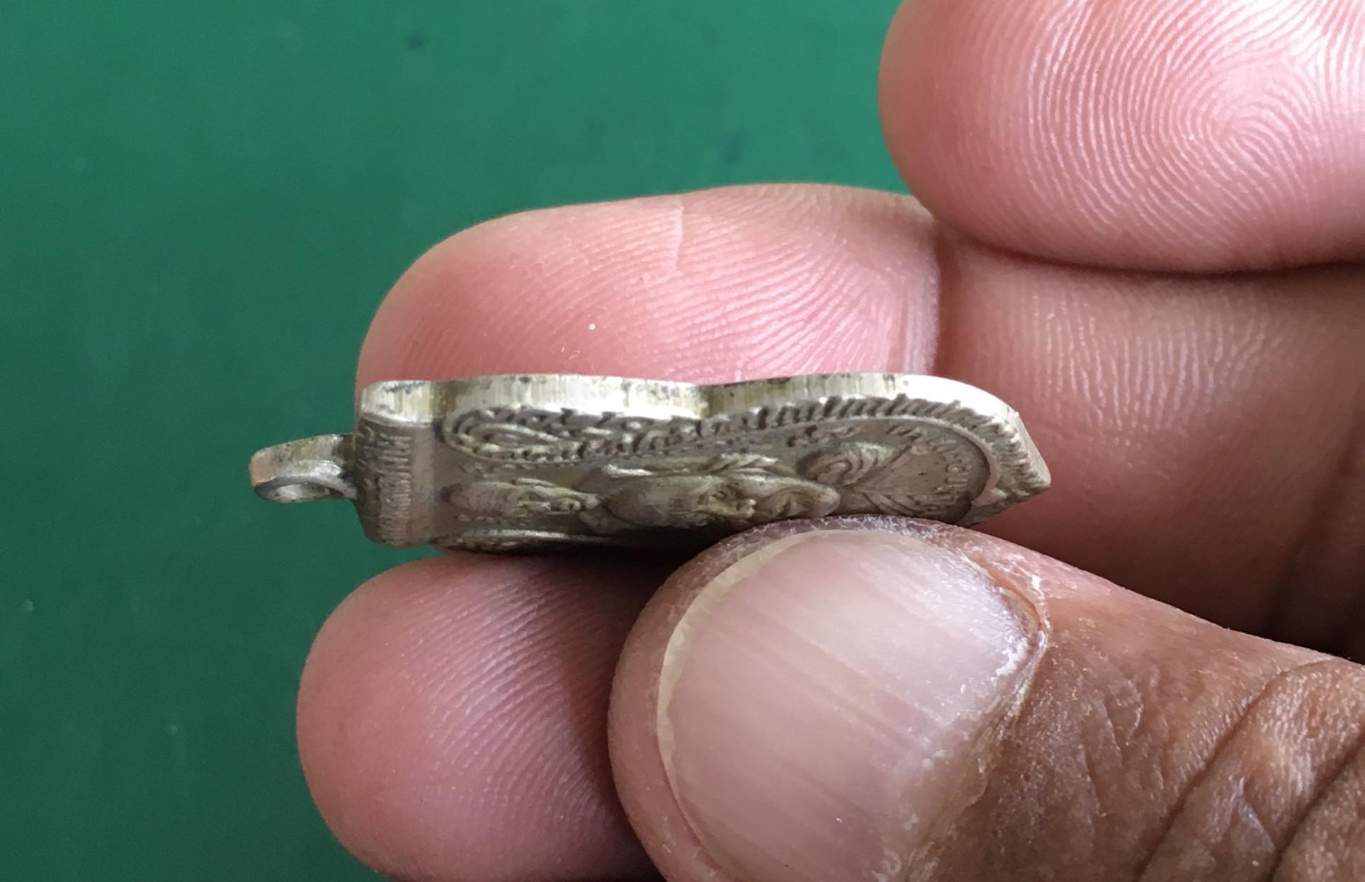 เหรียญพุฒซ้อน หลวงพ่อทวด หลังสถูป วัดช้างให้ ปัตตานี ปี 2509 เนื้ออัลปาก้าช้อนส้อม