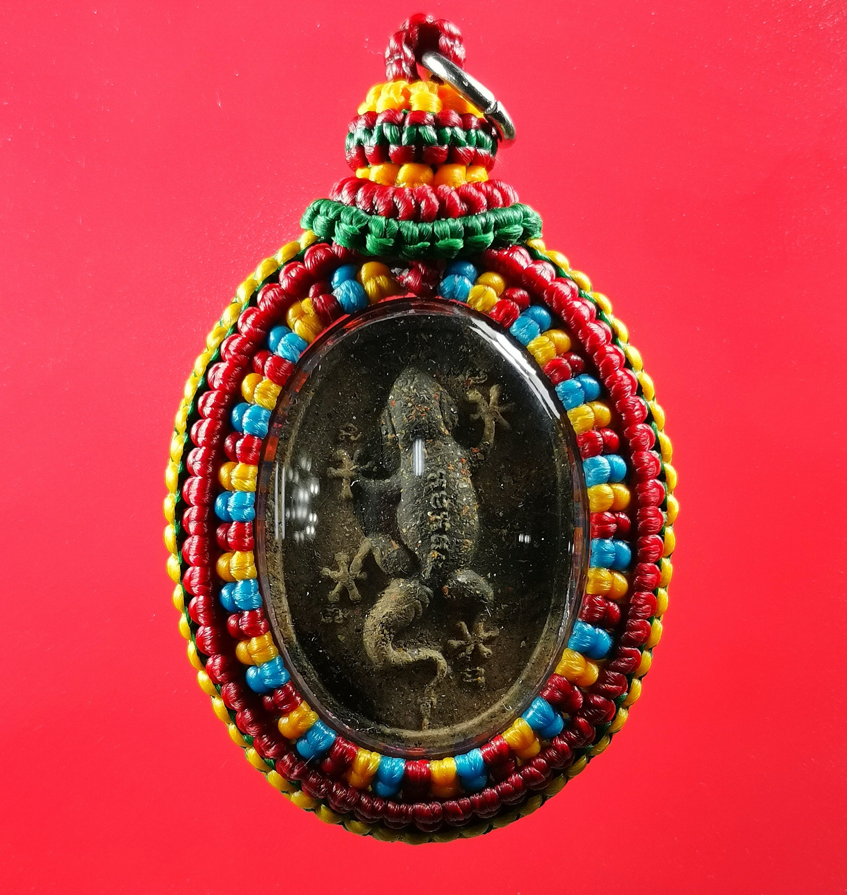 เครื่องรางพญาจิ้งจก พระอาจารย์เลี้ยง วัดจอมเกษ รุ่นกฐิน ปี2558 เนื้อพิเศษมวลสารพระขุนแผนพรายแม่พิกุล สำเนา