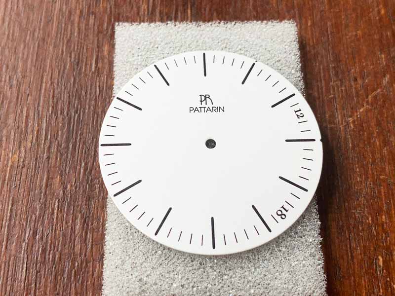 พิมพ์ สกรีนโลโก้ ภาพลงบนหน้าปัดนาฬิกา เรือนนาฬิกา