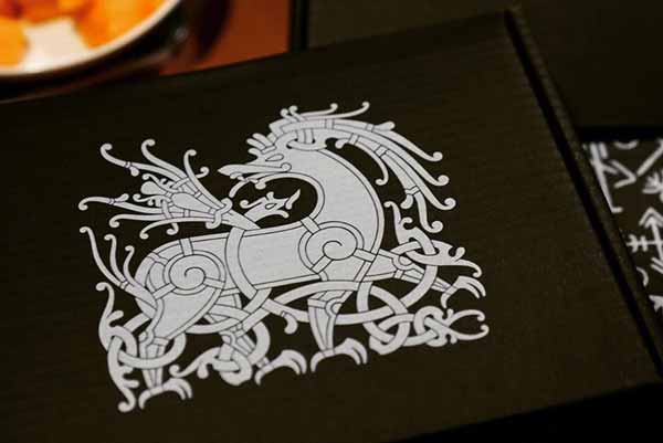 พิมพ์กล่องของขวัญ กล่องสินค้า กล่องใส่ของชำร่วย กล่องไดคัท