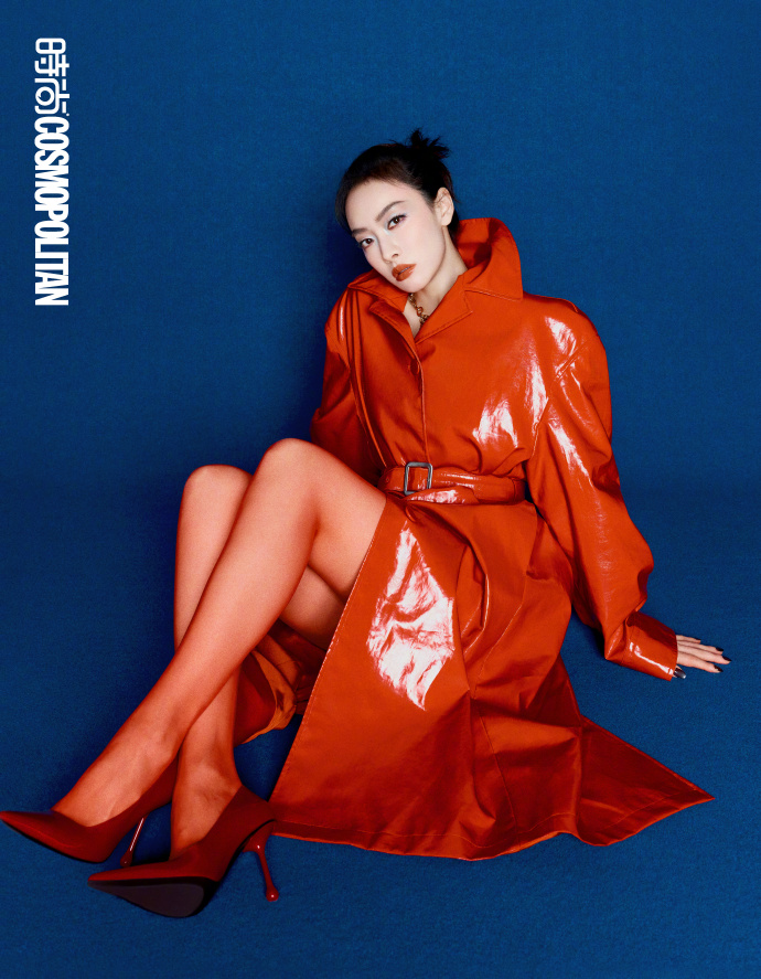 Pre - นิตยสาร 时尚 COSMO วิคตอเรียซ่ง ซ่งเชี่ยน VictoriaSong SongQian 宋茜 2025