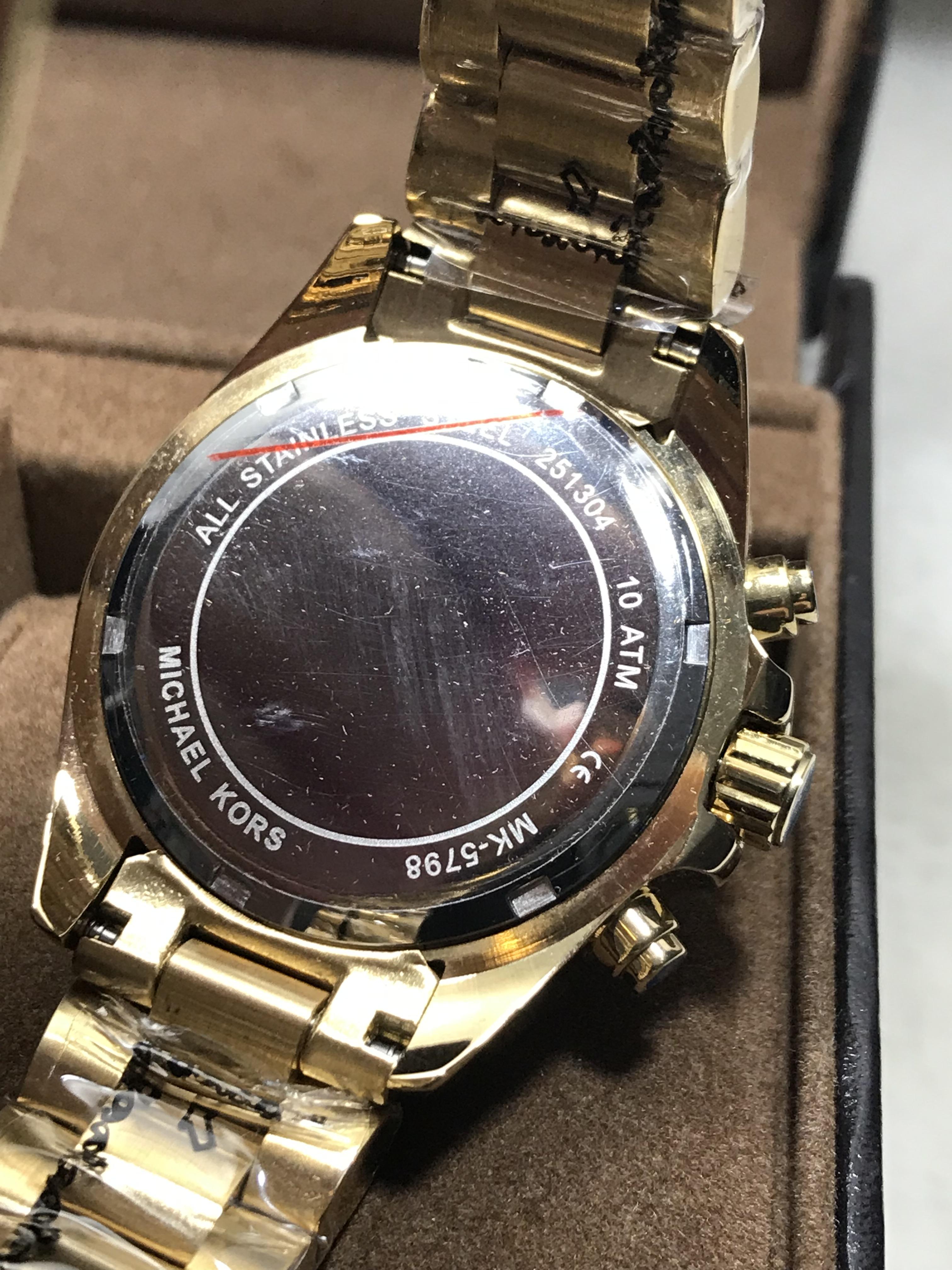 Michael Kors(MK)