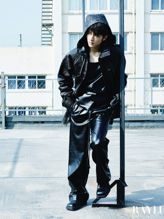 Pre - นิตยสาร 瑞丽服饰美容 Ruili/ Rayli จางซินเฉิง zhangxincheng 2024