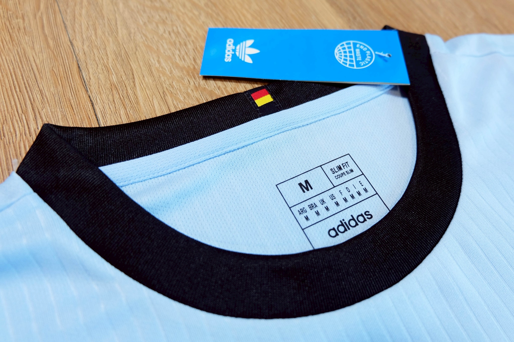 เสื้อทีมชาติเยอรมัน สีฟ้า รุ่นพิเศษ 2025