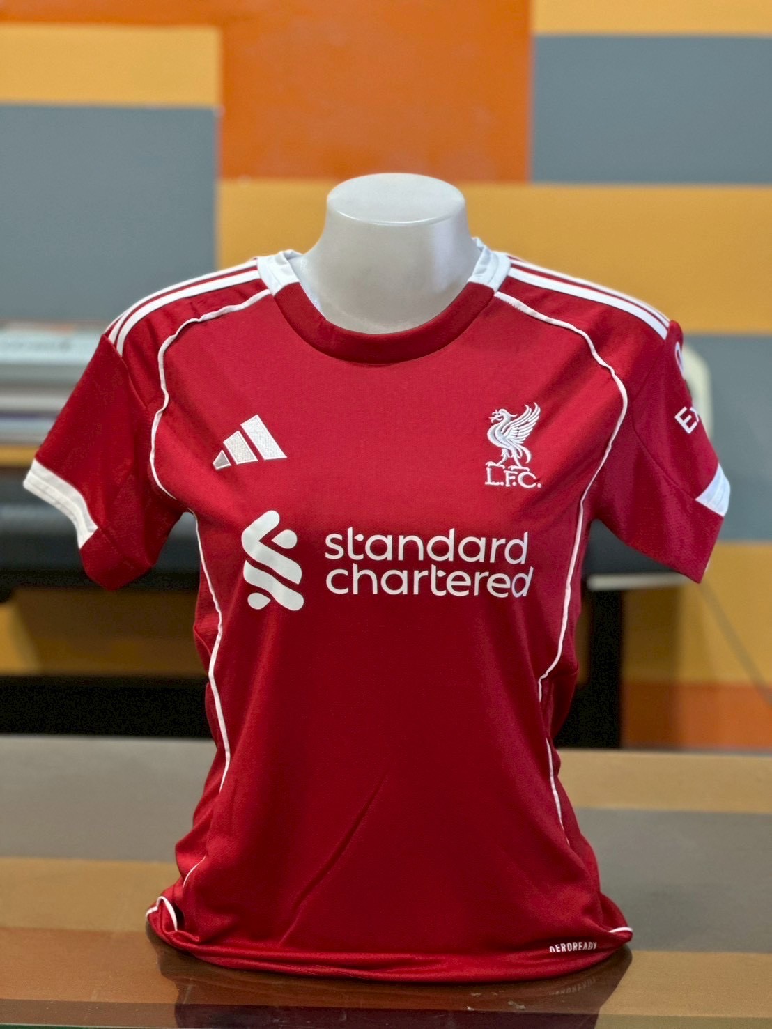 เสื้อฟุตบอลผู้หญิง ลิเวอร์พูล สำหรับผู้หญิง Fans Edition เกรดฟุตบอล 2025