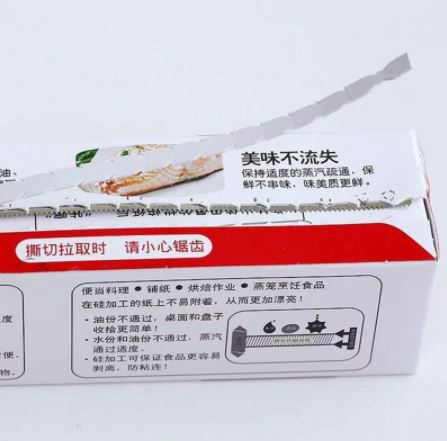 กระดาษไขรองอบลายหนังสือพิมพ์ สีขาว/สีน้ำตาล กระดาษห่อขนม ห่อแซนวิช ยาว 8 เมตร หน้ากว้าง 30 ซม