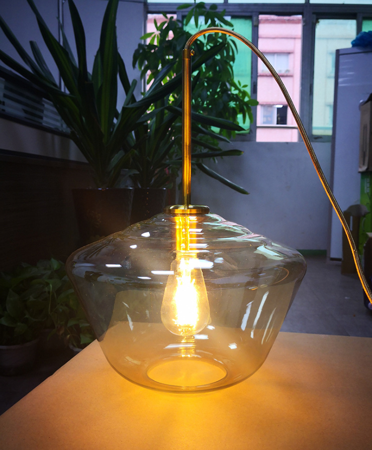 โคมไฟห้อยเพดาน modern minimalist ทรงกรวยแก้วใสสีชา