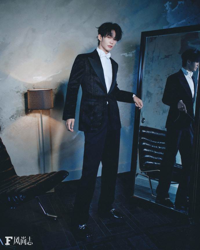 Pre - นิตยสาร F风尚志 หวังเฮ่อเหย่ 王赫野 WangHeye 2025 A/B/C+การ์ด+การ์ดโพลารอยด์