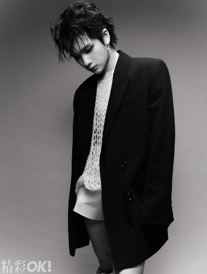 Pre - นิตยสาร OK! China โจวเจิ้นหนาน ZhouZhennan 2024+โปสเตอร์+ โพลารอยด์