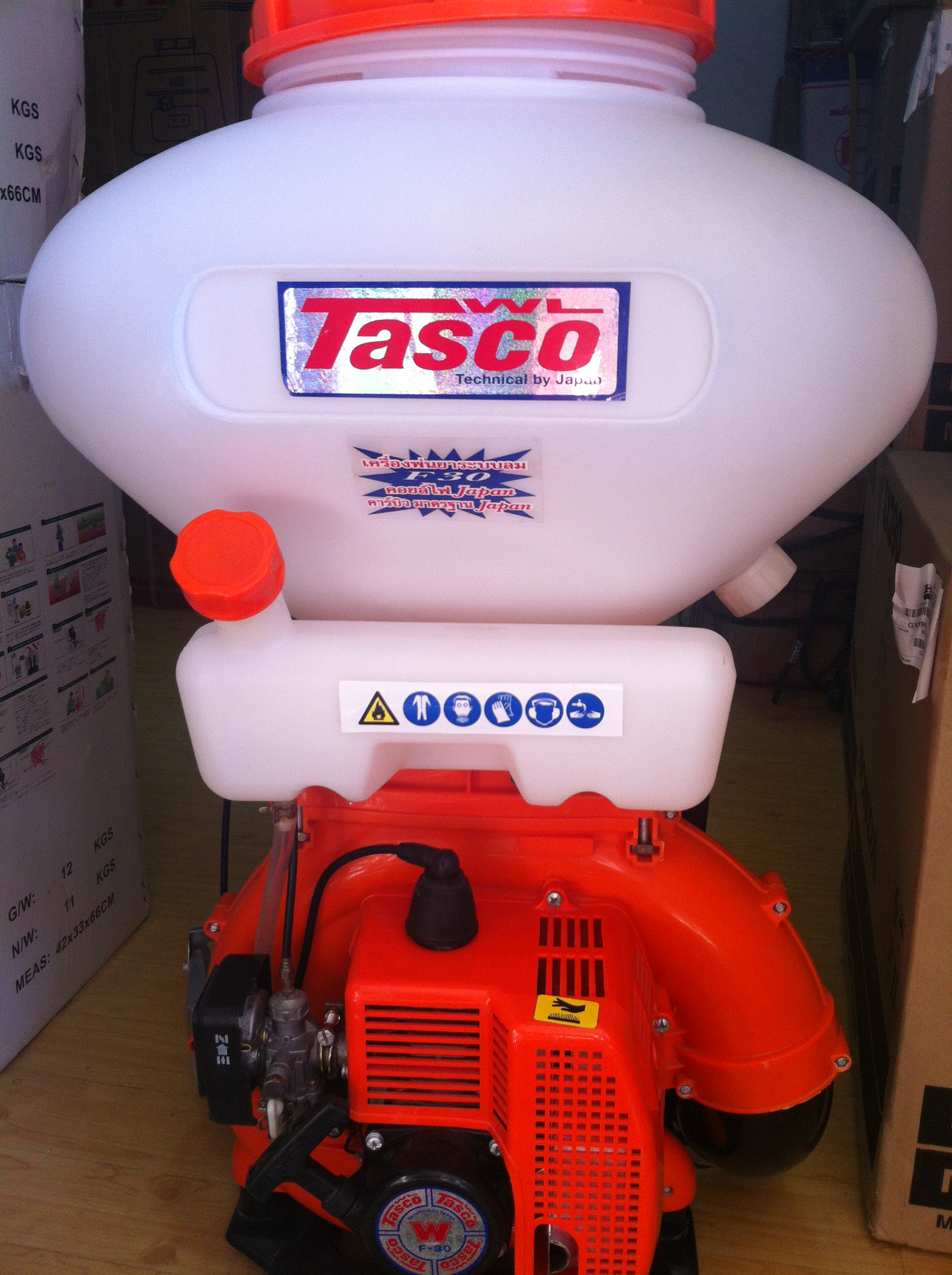 เครื่องหว่านปุ๋ยลูกลอย Tasco F-30A