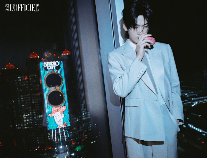 Pre - นิตยสาร L’Officiel China โจวเคออวี่ Zhoukeyu DanielZhou 2025+การ์ด