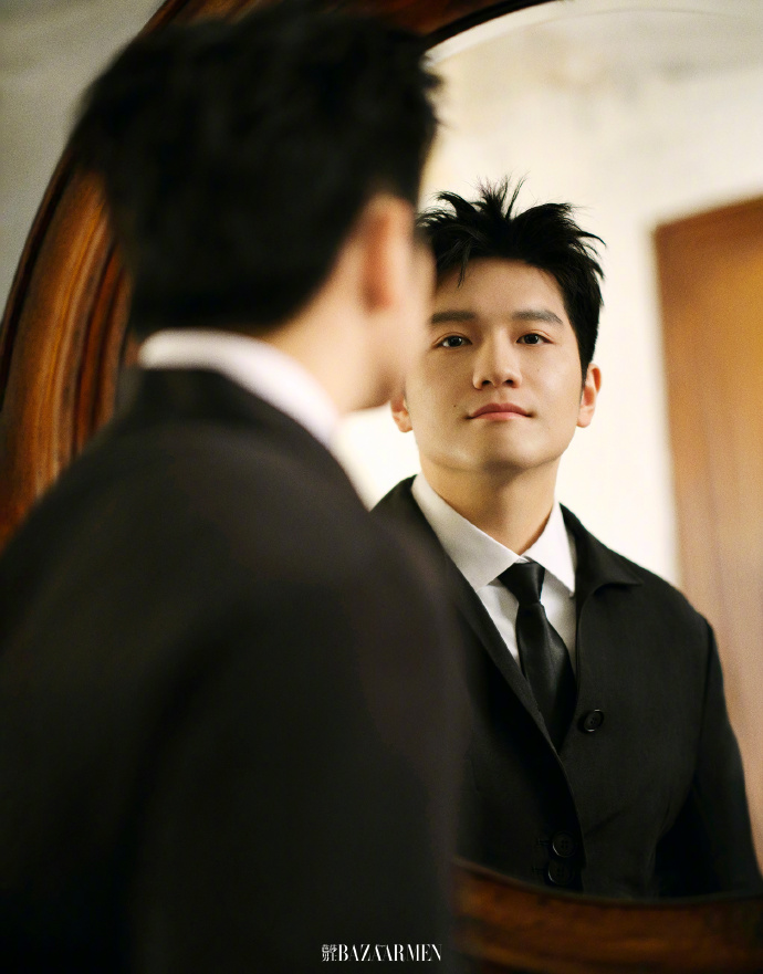 Pre - นิตยสาร Harper's Bazaar Men FanZhendong 2025/นักเทเบิลเทนนิส 樊振东