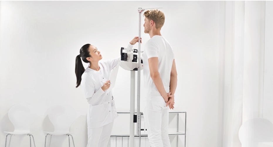 เครื่องชั่งน้ำหนักและวัดส่วนสูง Seca 700