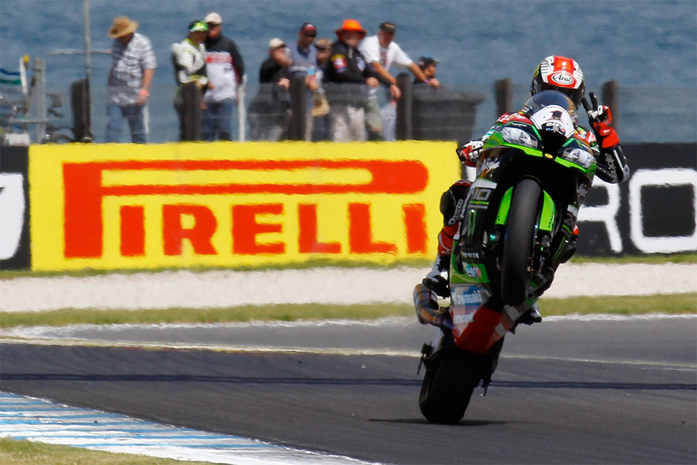 รุ่น DIABLO SUPERBIKE ยางสลิก 120/70R17