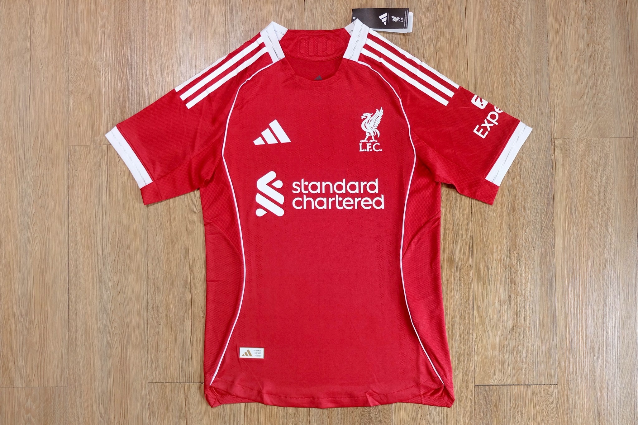 มาใหม่เสื้อฟุตบอลลิเวอร์ เหย้า สีแดง Player Edition เกรดนักเตะ 2025