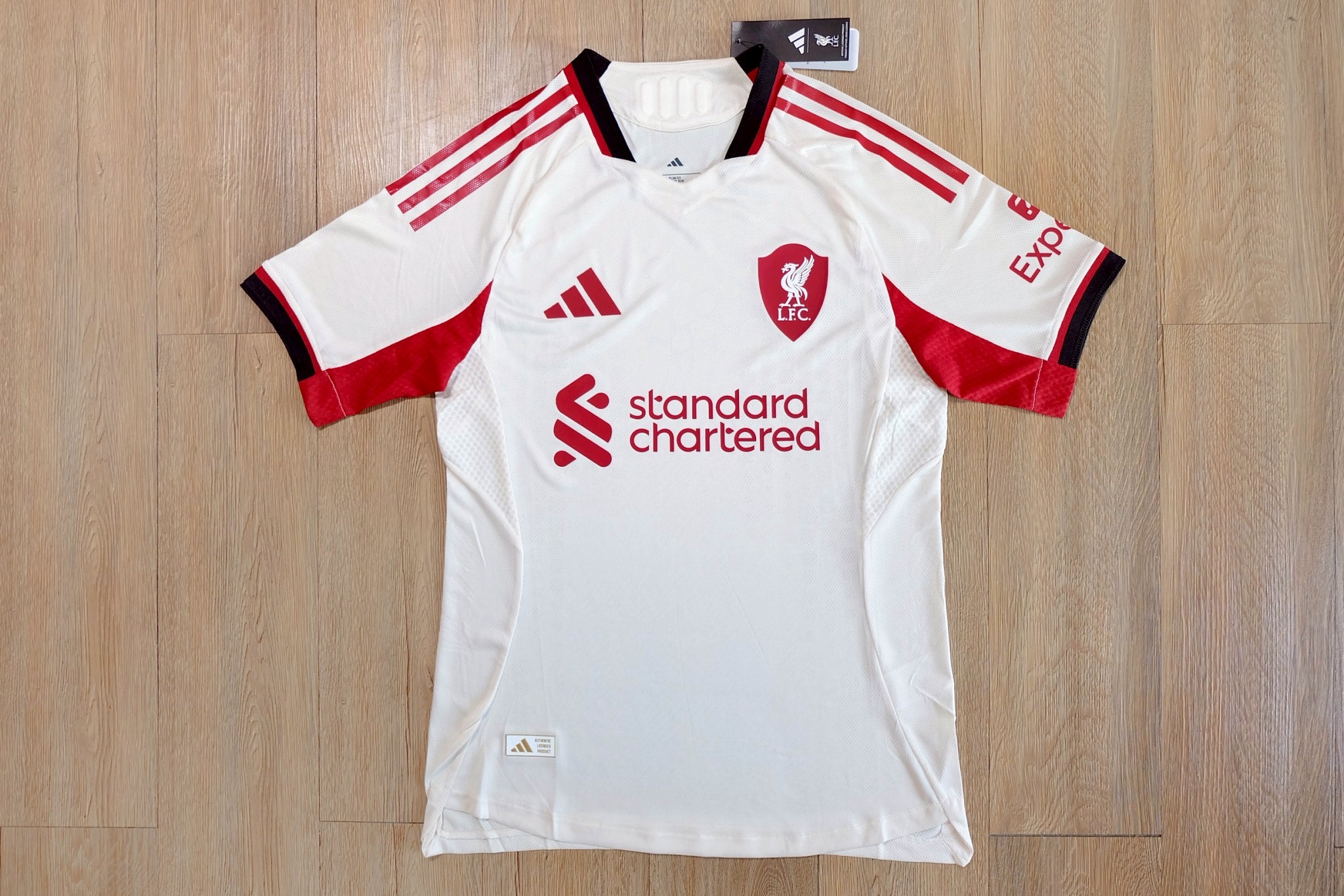 มาใหม่เสื้อฟุตบอลลิเวอร์ เยือน สีขาว Player Edition เกรดนักเตะ 2026