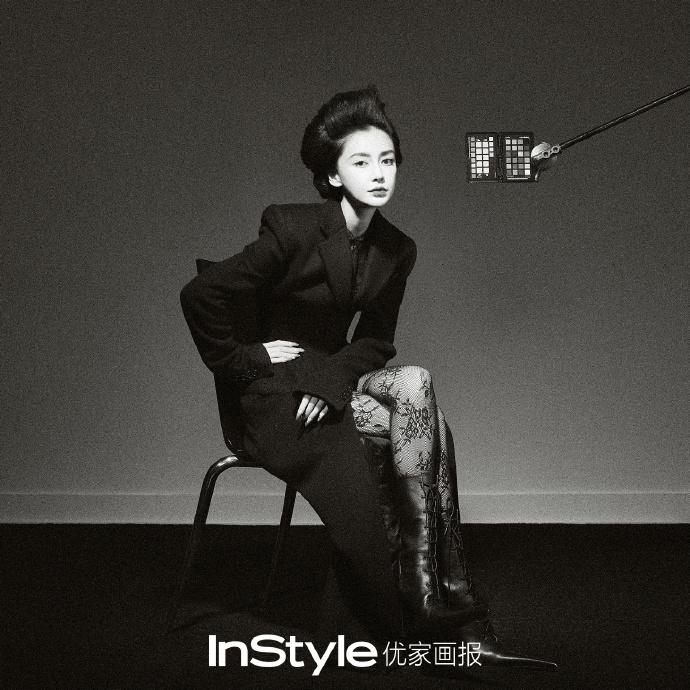 Pre - นิตยสาร InStyle China แองเจล่าเบบี้ Angelababy 杨颖 หยางอิ่ง 2025+ชุดโปสการ์ดสุดพิเศษ