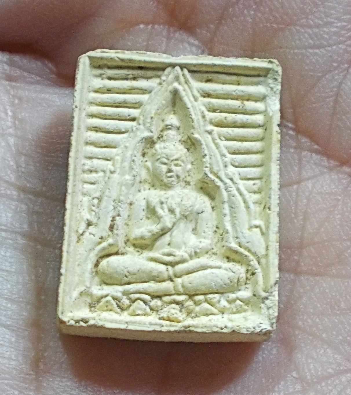 พระผงของขวัญวัดปากน้ำ รุ่น4 หลัง (ภ) มีเส้นเกศา ปี 2514