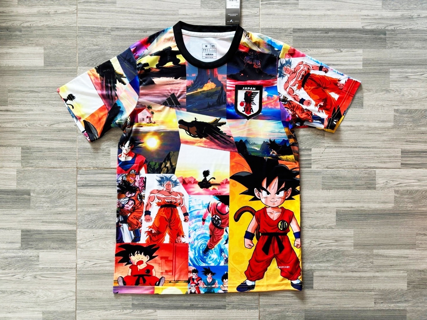 เสื้อฟุตบอลทีมชาติ ญี่ปุ่น ลายดร้ากอนบอล เกรดแฟนบอล 2024